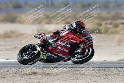 media/Nov-16-2025-Race Pace (Sun) [[8c5fa54630]]/Verified Riders/3-Turn 14 (1045am)/